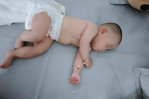 鹿邑宝宝发烧可以喝牛奶吗